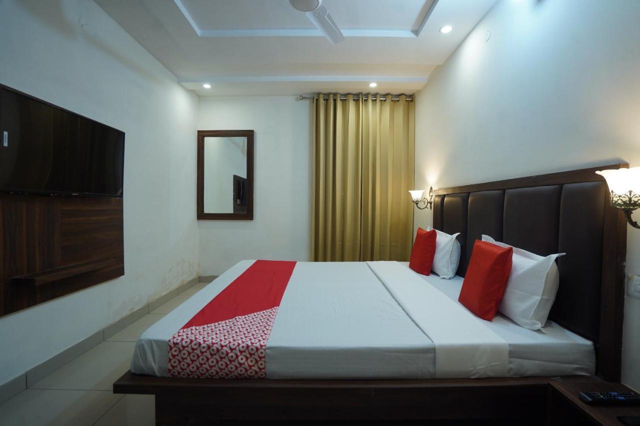 Hotel O Grey Orchid Ludhijána Kültér fotó