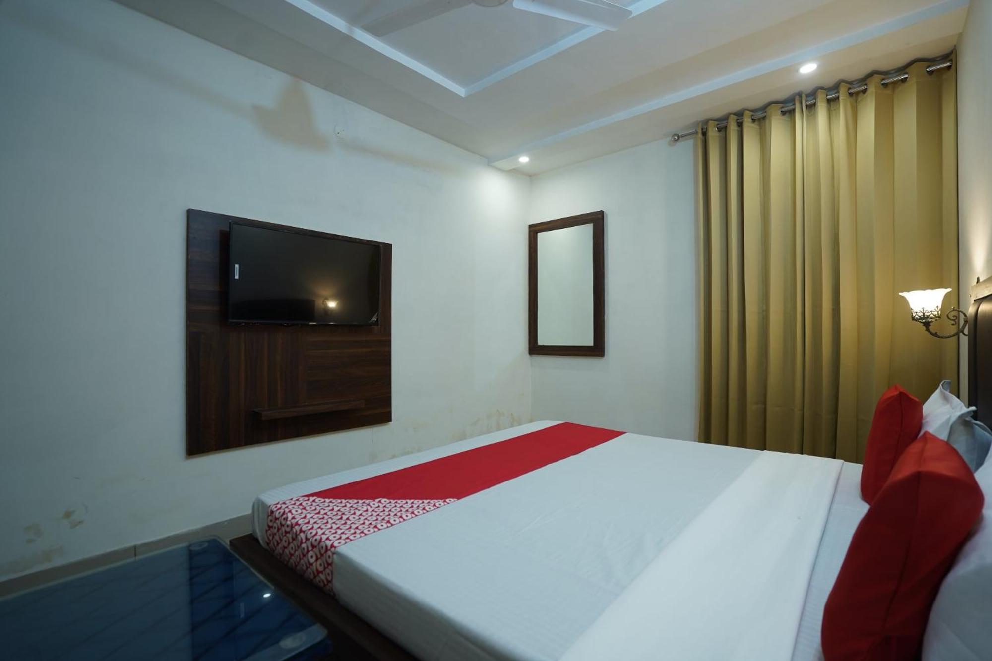 Hotel O Grey Orchid Ludhijána Kültér fotó