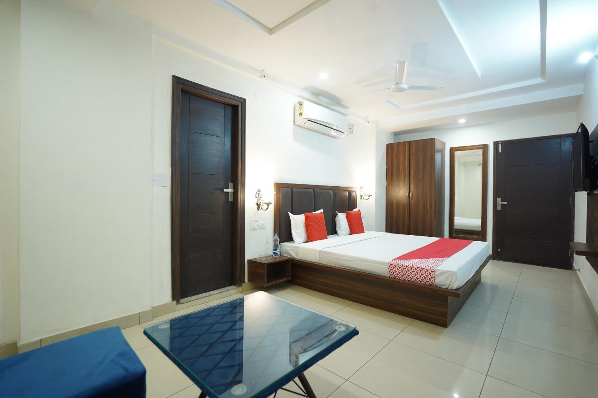 Hotel O Grey Orchid Ludhijána Kültér fotó