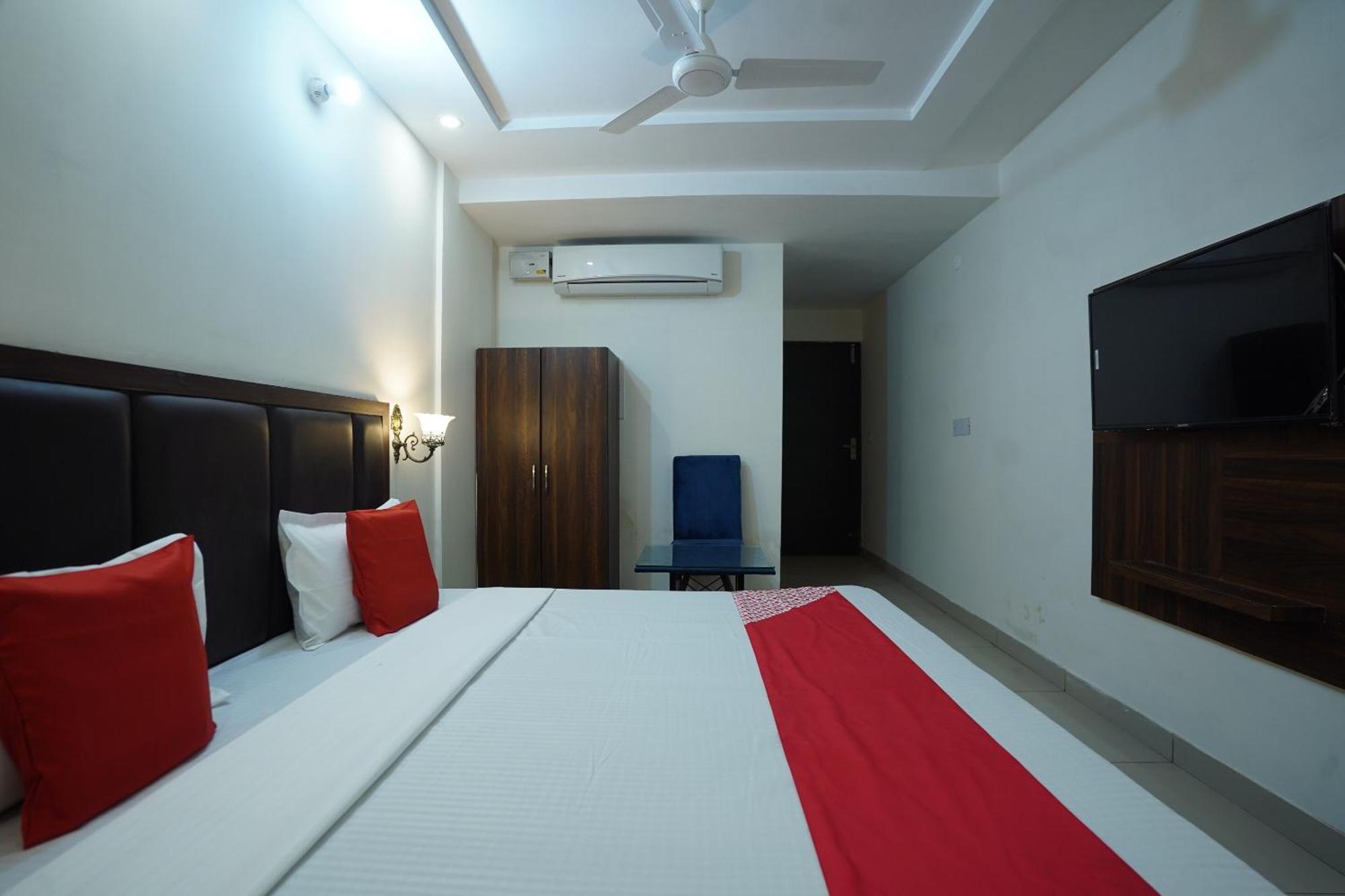 Hotel O Grey Orchid Ludhijána Kültér fotó