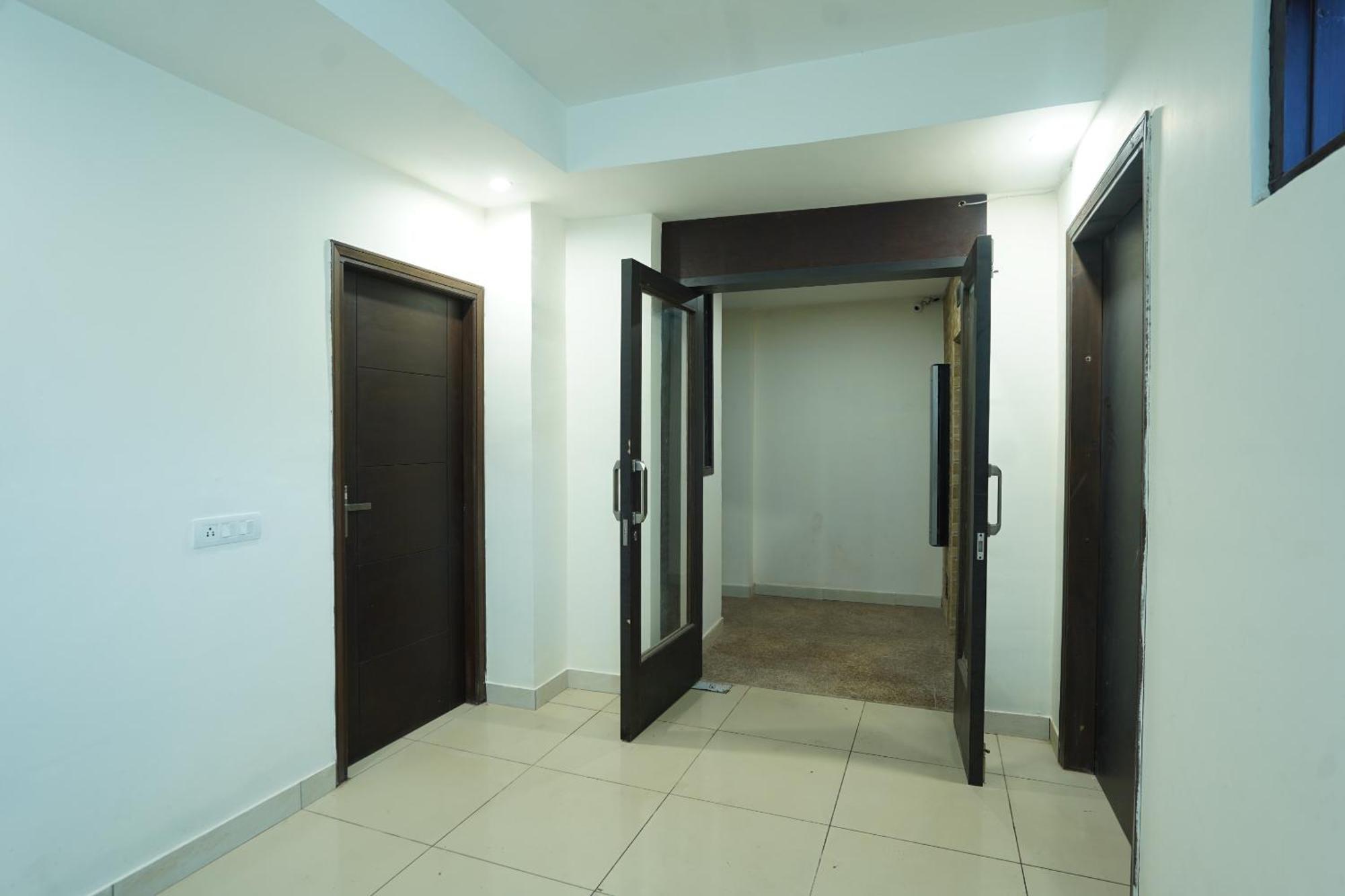 Hotel O Grey Orchid Ludhijána Kültér fotó