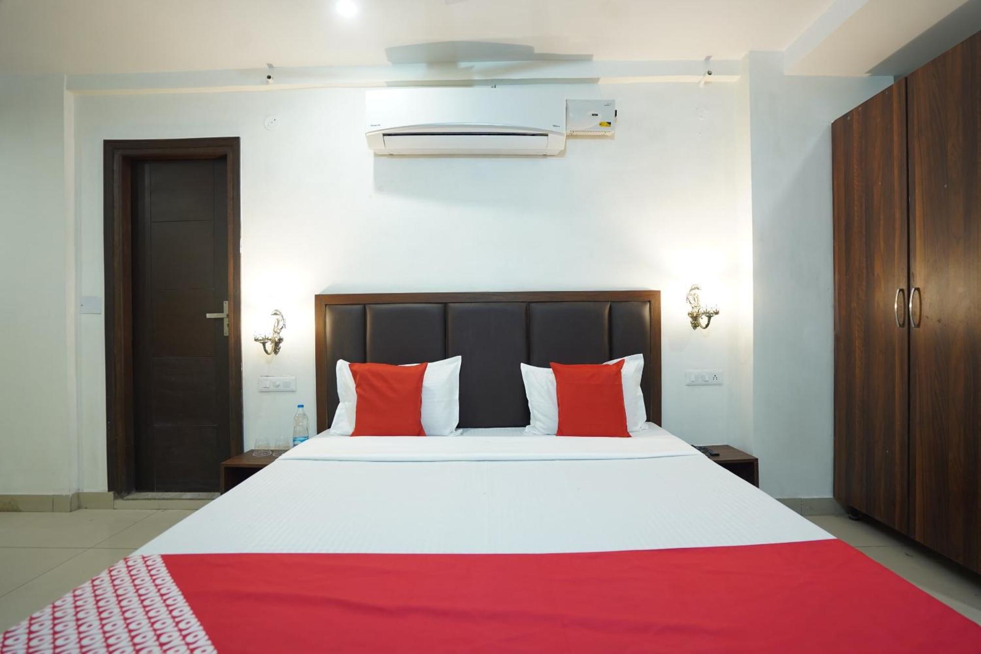Hotel O Grey Orchid Ludhijána Kültér fotó